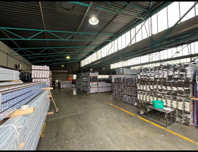 2,400M² FACTORY TO LET IN ALRODE